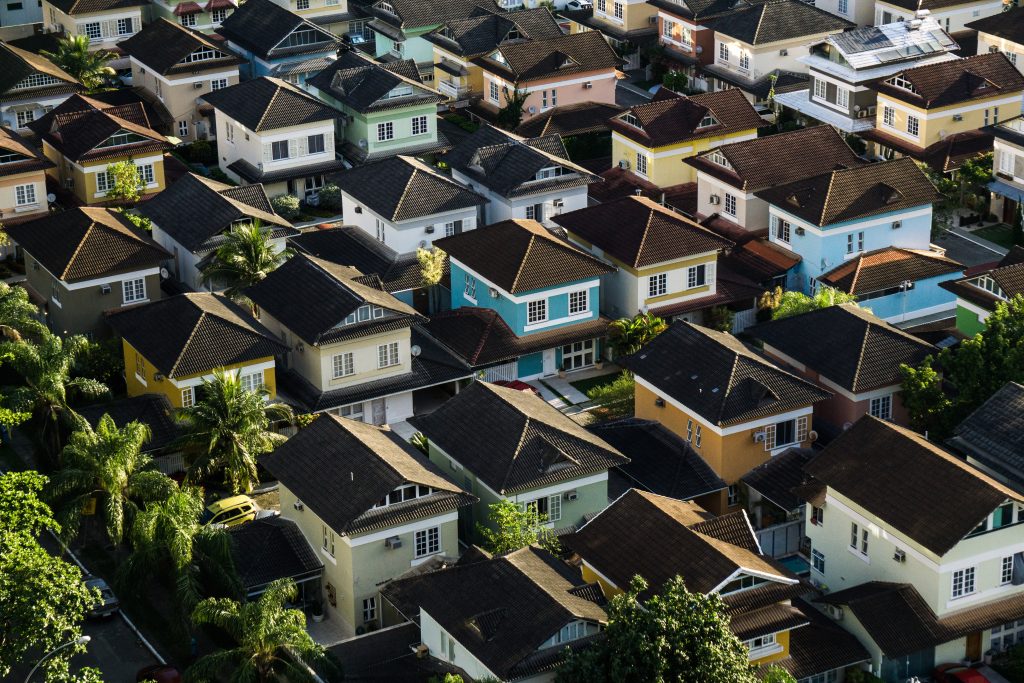 Mtop view of many houses with the same architecture in different collors