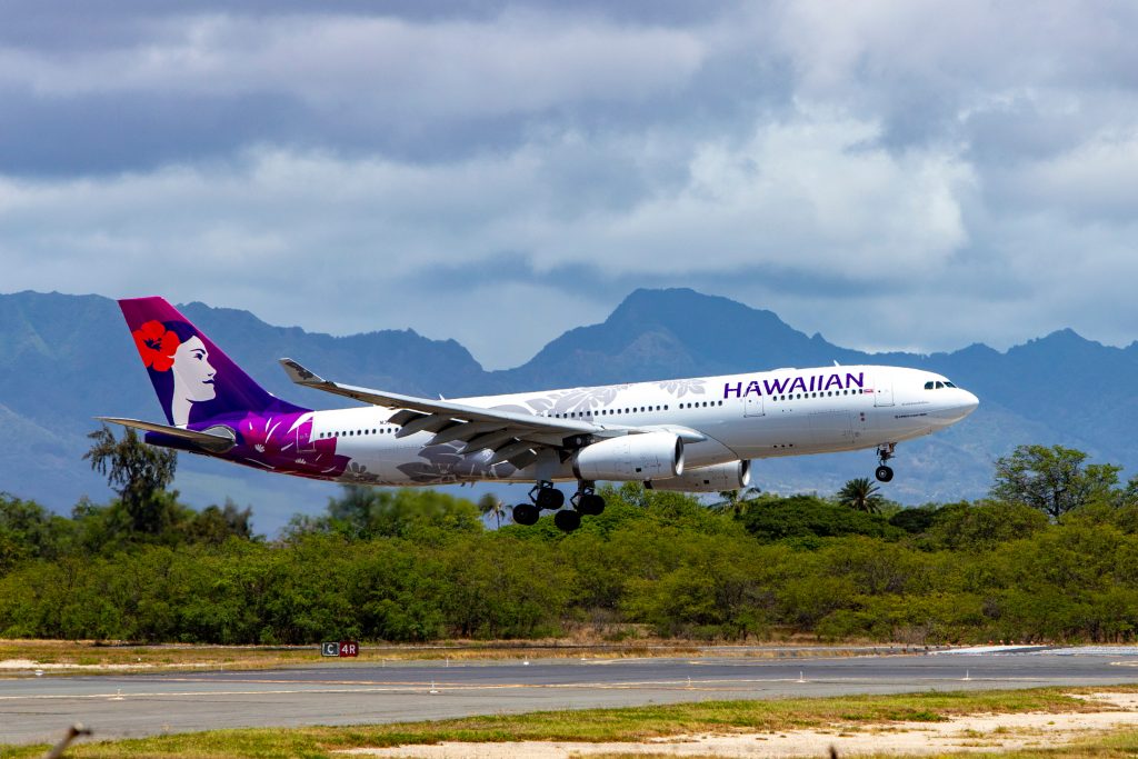 Hawaiian Airlines Airbus A330-200 landing at the Daniel K. Inouy